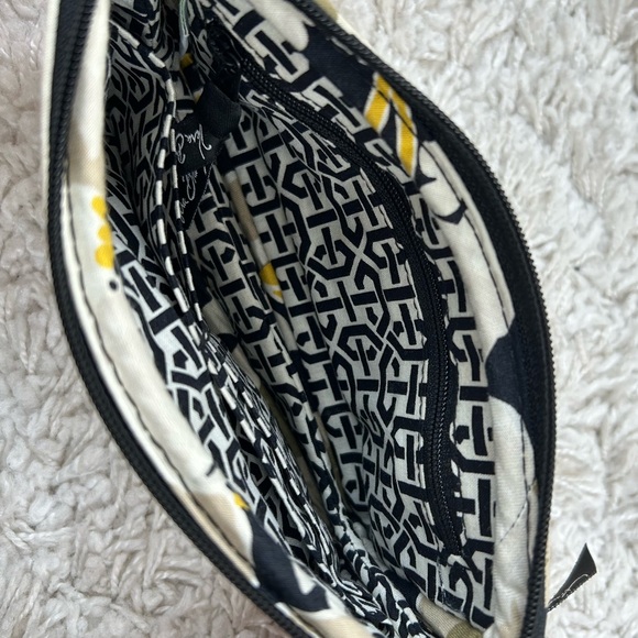 Vera Bradley Wristlet (Dogwood Pattern) - Picture 8 of 9